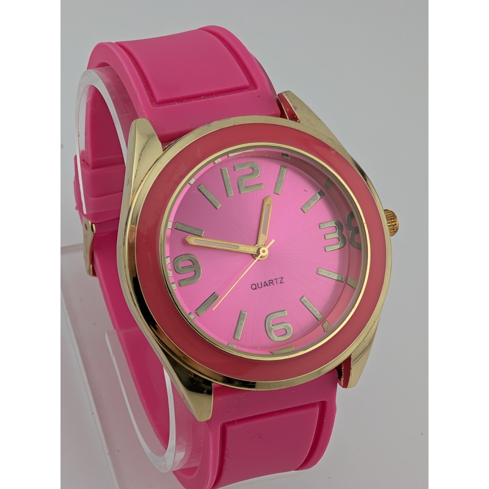 Women's Quartz Watch 38mm Gold Case Pink‎ Silicone Band- New Battery